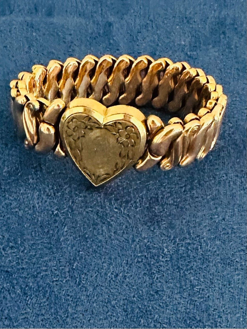 Vintage Victorian-era ‘Sweetheart’ bracelet